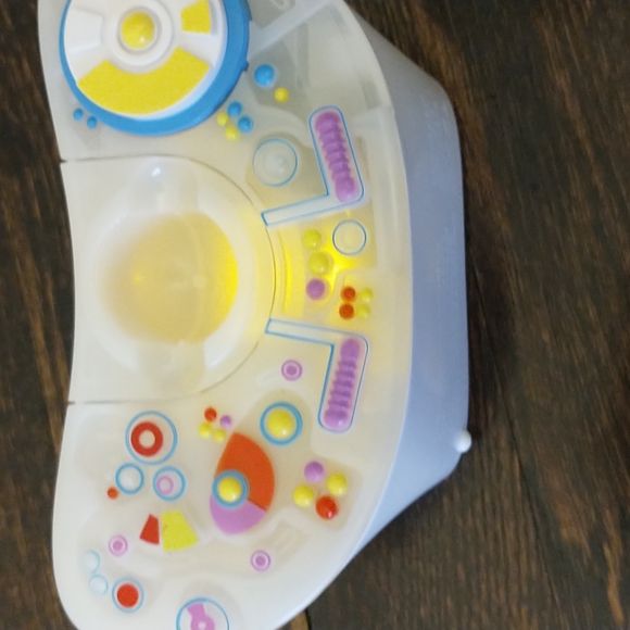 Inside Out Joy with console - Picture 4 of 4